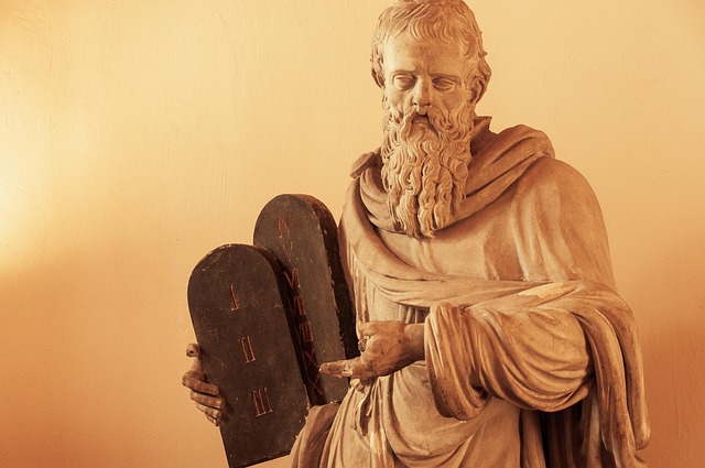 Louisiana Mandates Ten Commandments Display in Public Schools, Igniting Debate